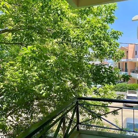 Maisonette Next To The Sea